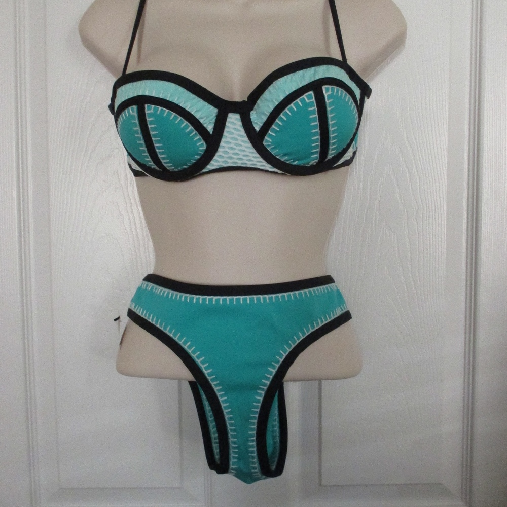 NWT - BAR lll 2 piece swimsuit - sz L - MSRP $88.